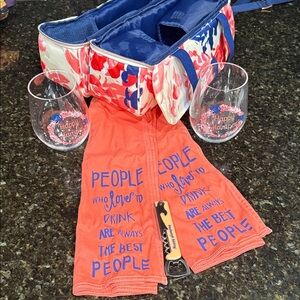 Floral Wine Tote with Glasses and Opener